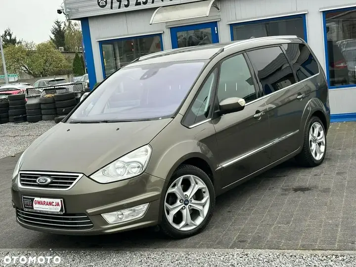 Ford Galaxy 2013 photo 2