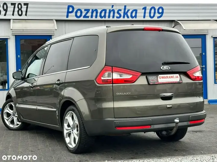 Ford Galaxy 2013 photo 5