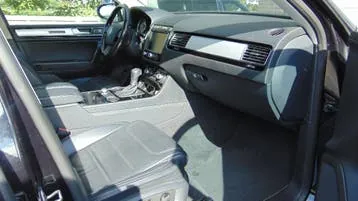 Volkswagen Touareg 2017 photo 2