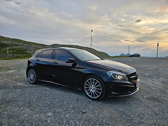 Mercedes-Benz A 250 2014 photo 2