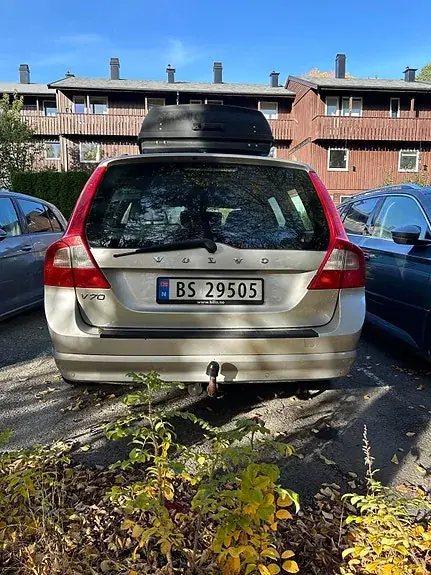 Volvo V70 2012 photo 2