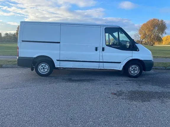 Ford Transit 2011 photo 4