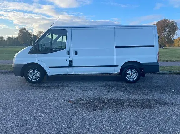 Ford Transit 2011 photo 2