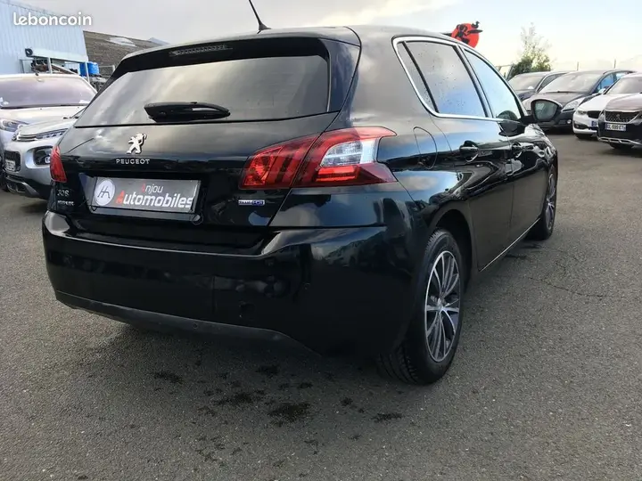 Peugeot 308 2015 photo 5