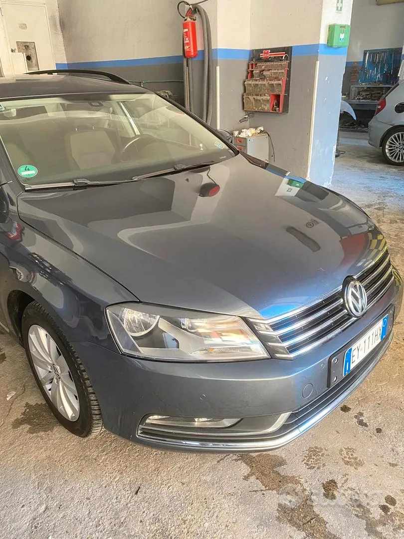Volkswagen Passat 2011 photo 4