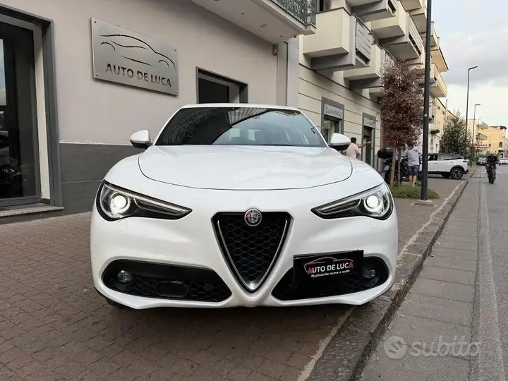 Alfa Romeo Stelvio 2023 photo 3