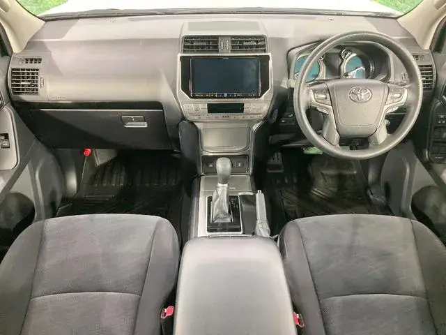 Toyota Land Cruiser Prado 2023 photo 2