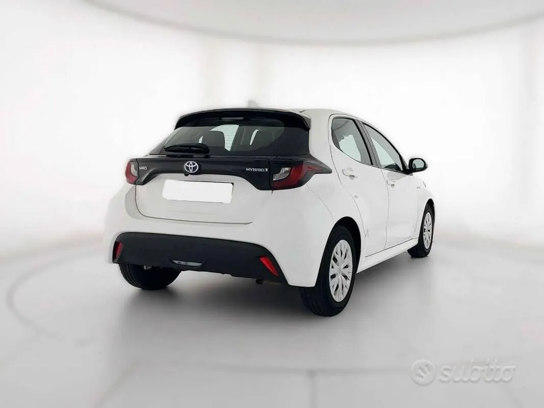 Toyota Yaris 2021 photo 3