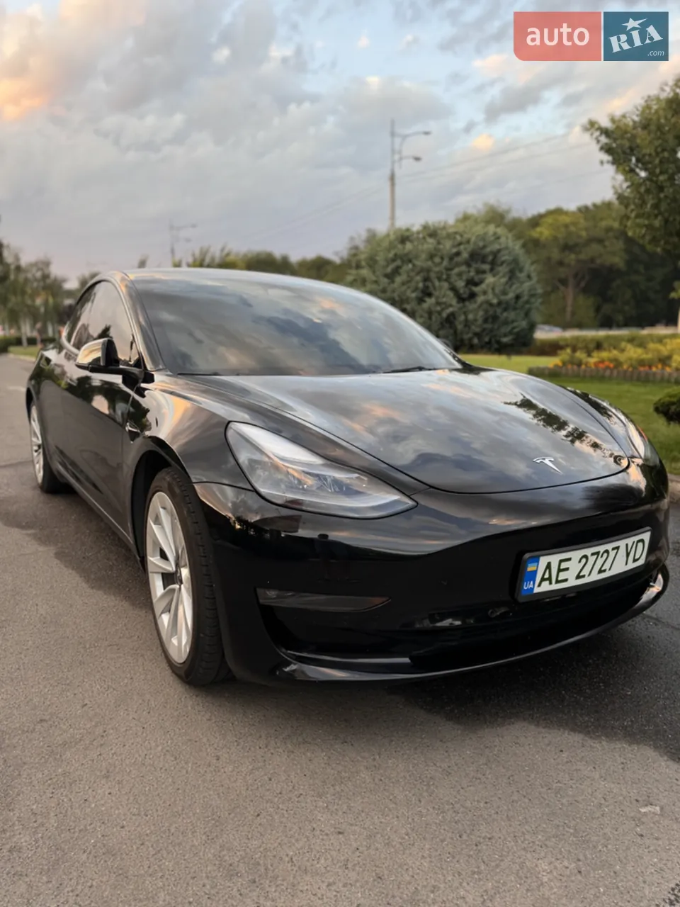 Tesla Model 3 2022 photo 2