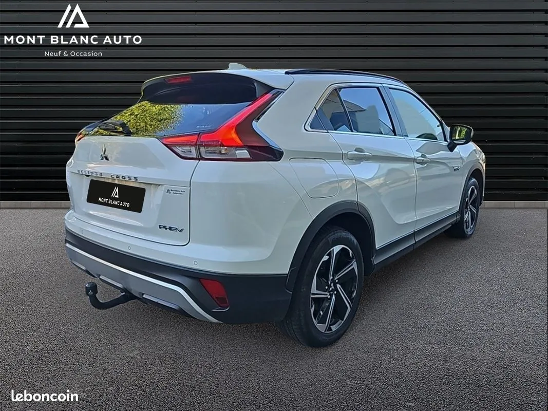 Mitsubishi Eclipse Cross 2022 photo 4