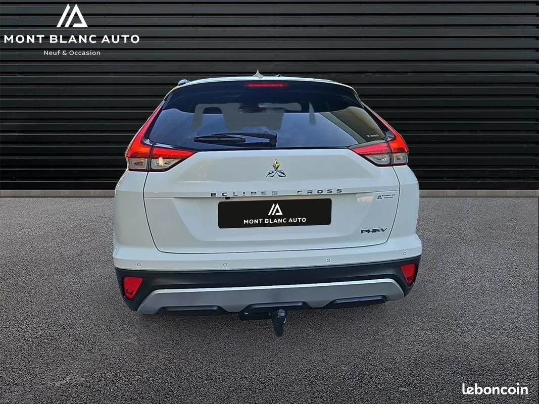 Mitsubishi Eclipse Cross 2022 photo 3