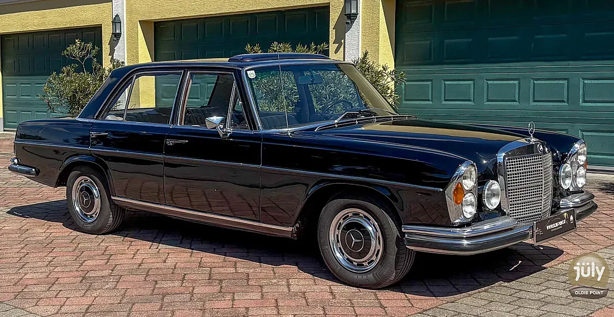 Mercedes-Benz S-Class 1970 photo 2