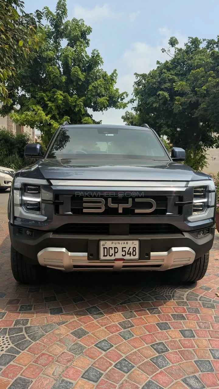 BYD Shark 6