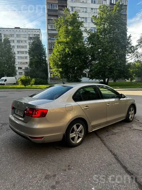 Volkswagen Jetta 2014 photo 3