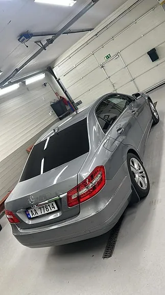 Mercedes-Benz E200 2011 photo 5