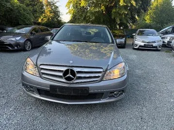 Mercedes-Benz C-Class 2011 photo 2