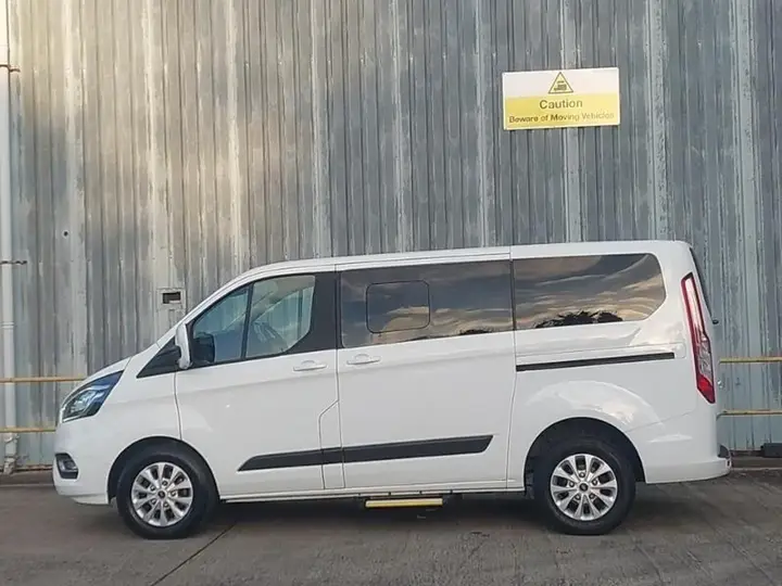 Ford Tourneo Custom 2022 photo 4