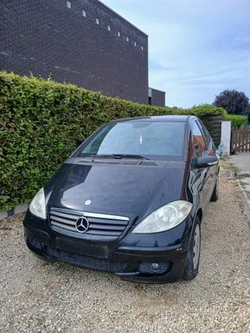 Mercedes-Benz A180