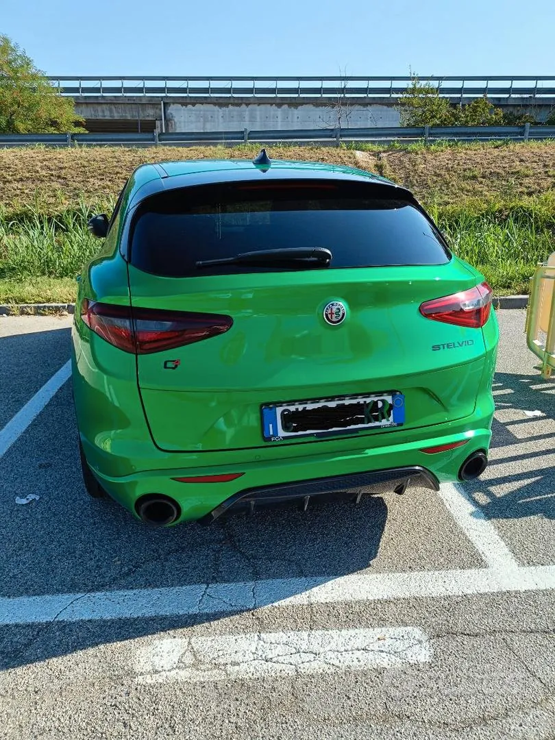 Alfa Romeo Stelvio 2022 photo 2