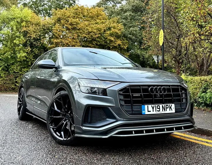 Audi Q8