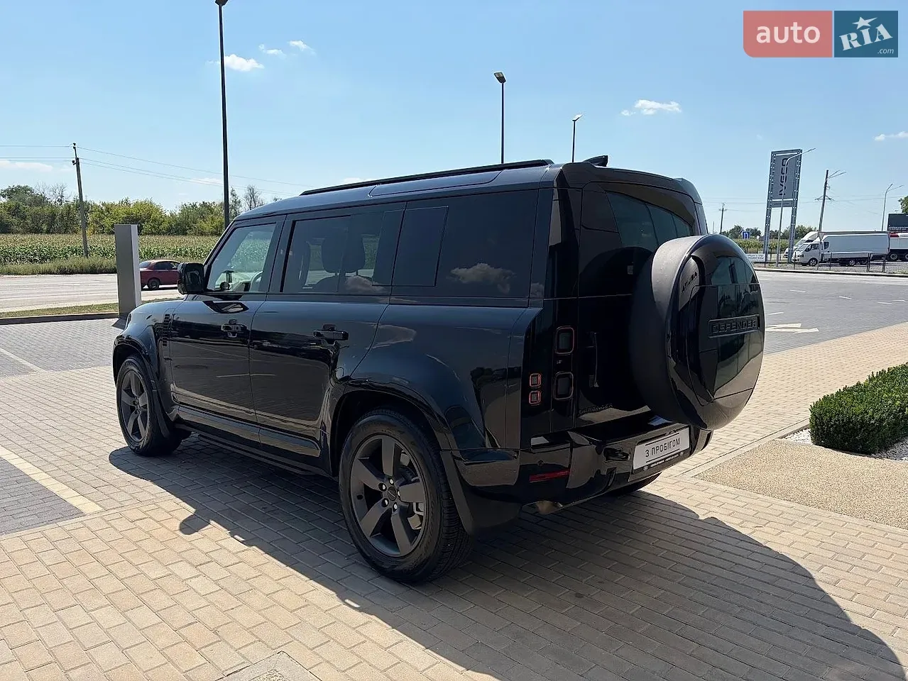Land Rover Defender 2026 photo 5