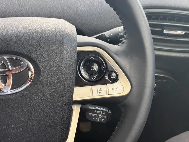 Toyota Prius 2016 photo 5