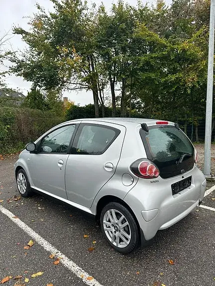 Toyota Aygo 2011 photo 4