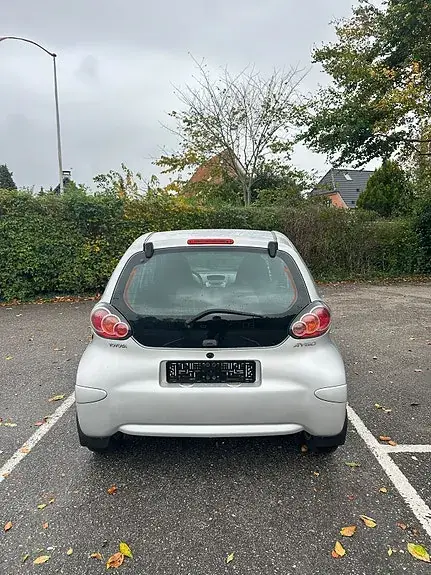 Toyota Aygo 2011 photo 3