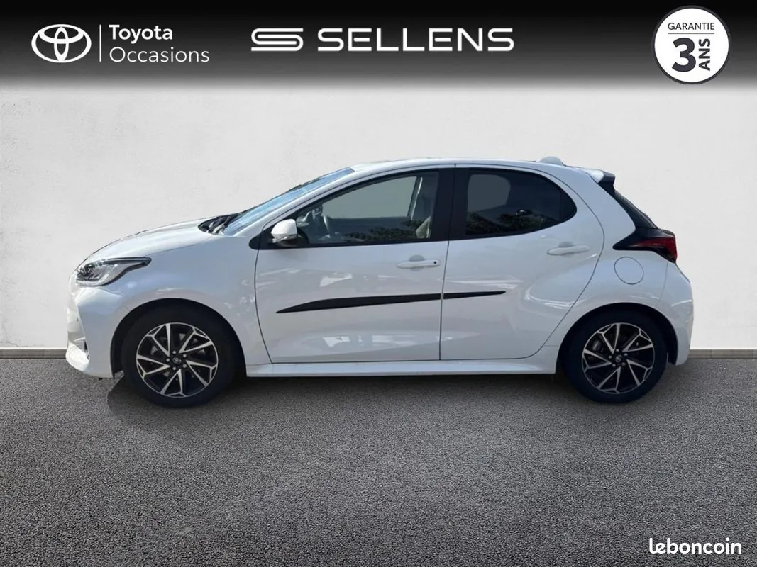Toyota Yaris 2022 photo 3