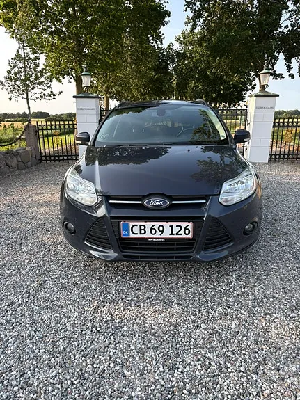 Ford Focus 2014 photo 3