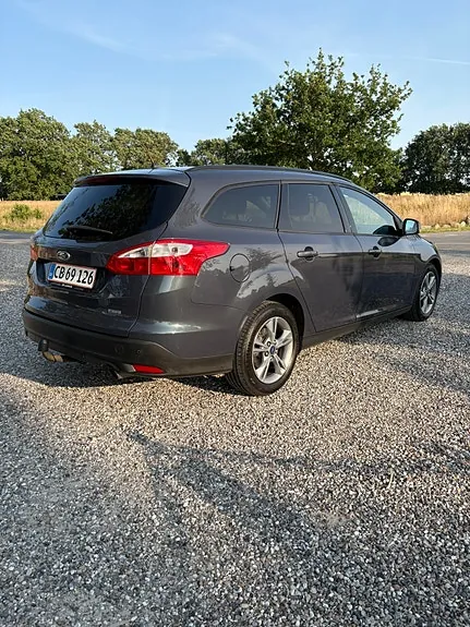 Ford Focus 2014 photo 5