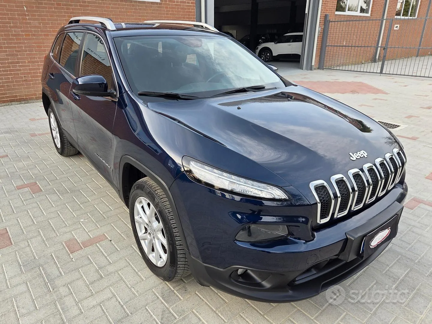 Jeep Cherokee 2016 photo 2