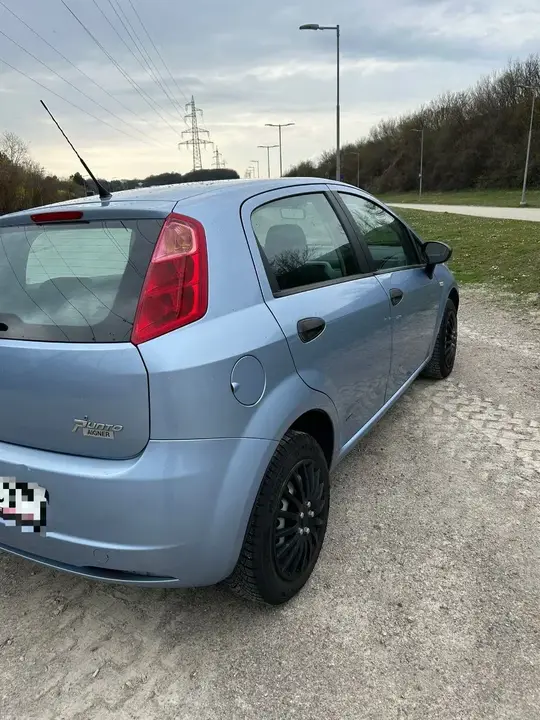Fiat Grande Punto 2006 photo 3