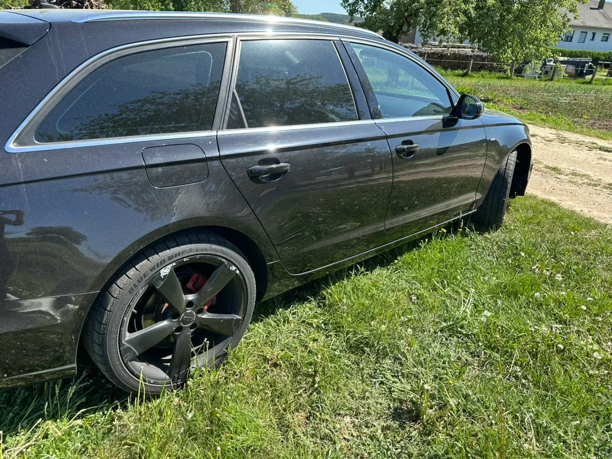 Audi A6 2012 photo 3