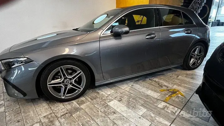 Mercedes-Benz A 180 2024 photo 3