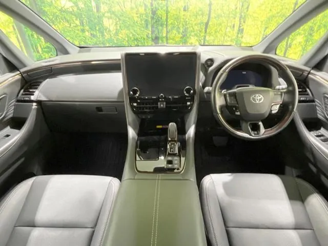 Toyota Alphard Hybrid Z 2025 photo 2