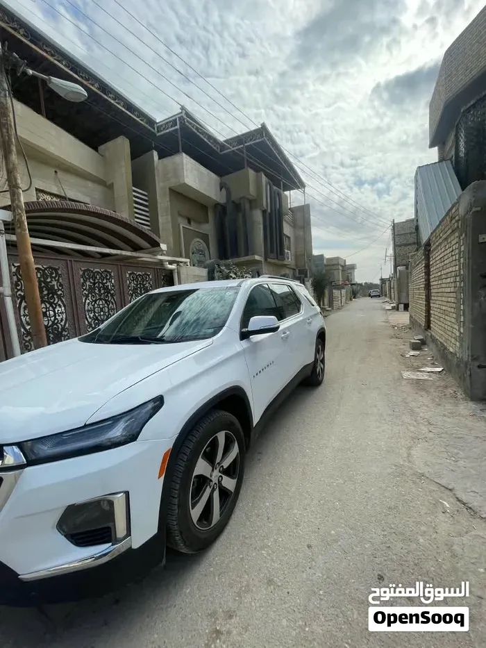 Chevrolet Traverse 2022 photo 2
