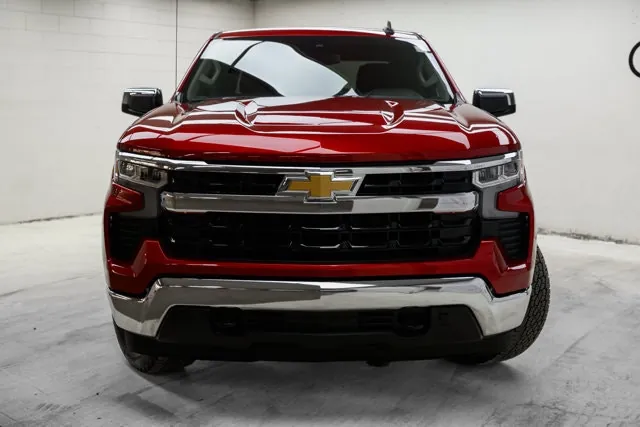 Chevrolet Silverado 1500 2023 photo 2