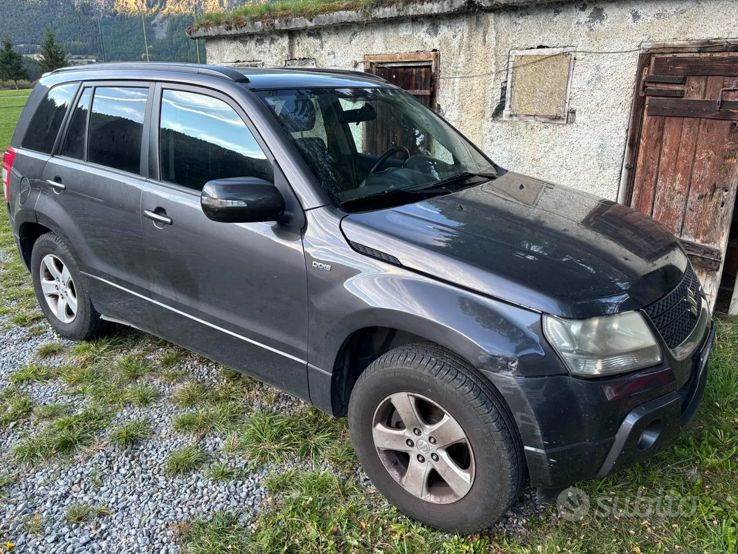 Suzuki Grand Vitara 2010 photo 2