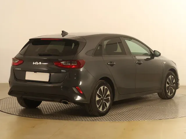 Kia Ceed 2025 photo 4