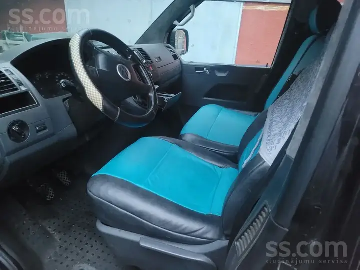 Volkswagen Caravelle 2005 photo 3
