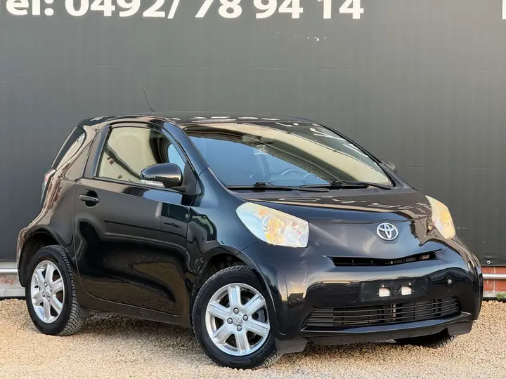 Toyota Iq 2011 photo 2