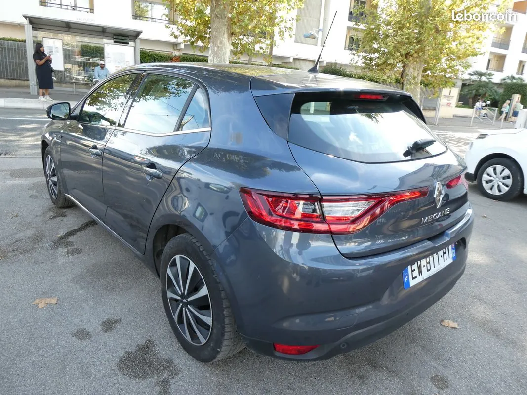 Renault Megane 2018 photo 5