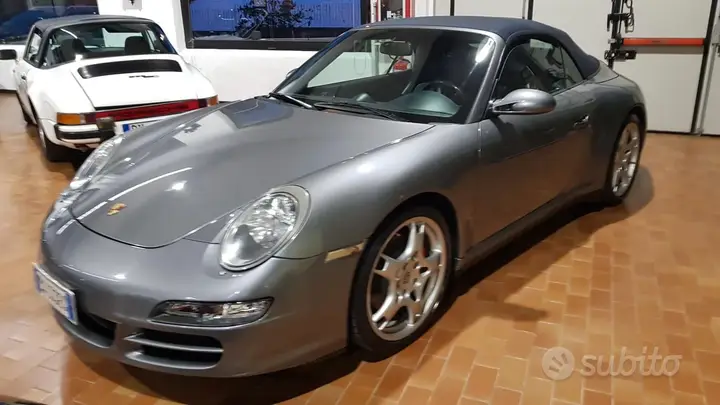 Porsche 911 2006 photo 2