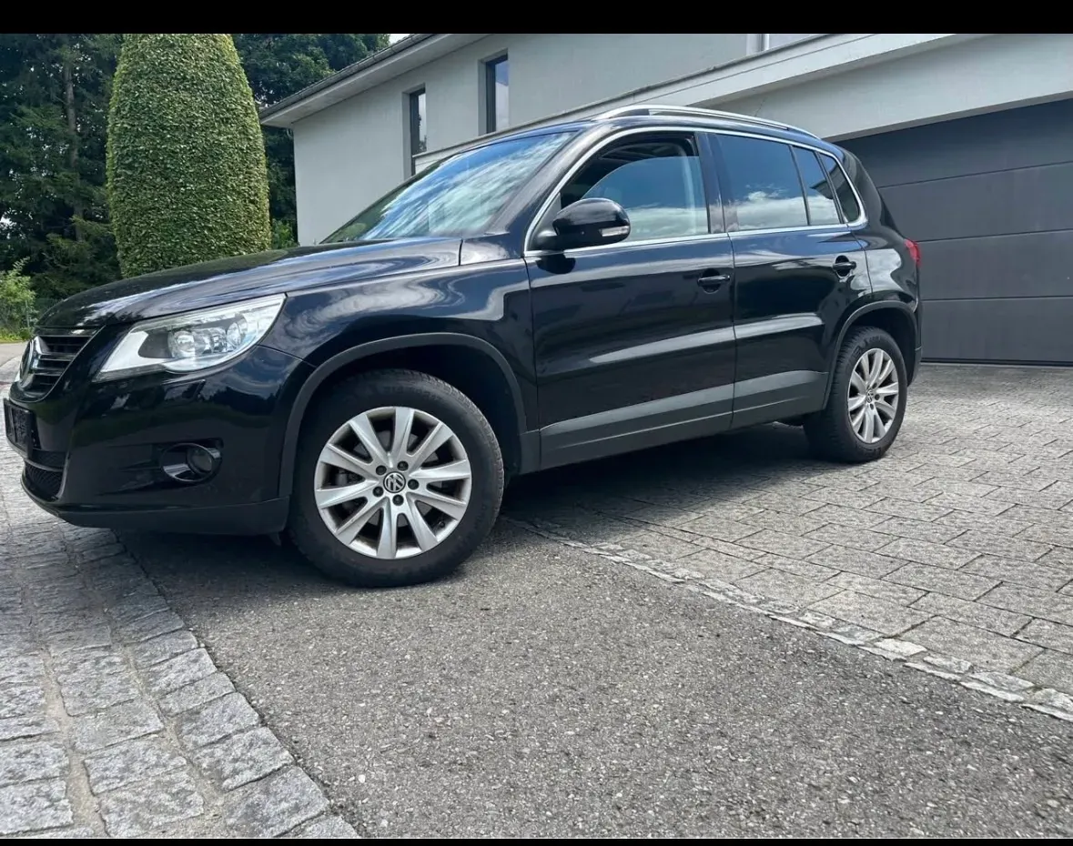 Volkswagen Tiguan 2011 photo 2