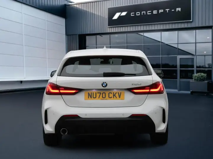 BMW 1 Series 2020 photo 5