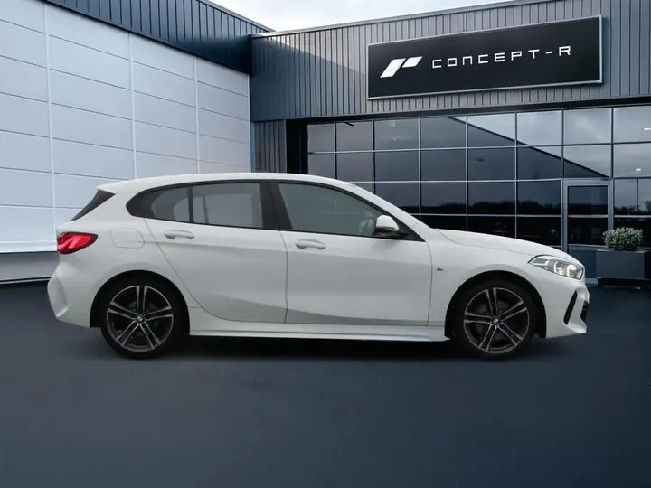 BMW 1 Series 2020 photo 3
