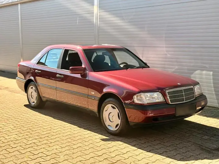 Mercedes-Benz C180 Classic