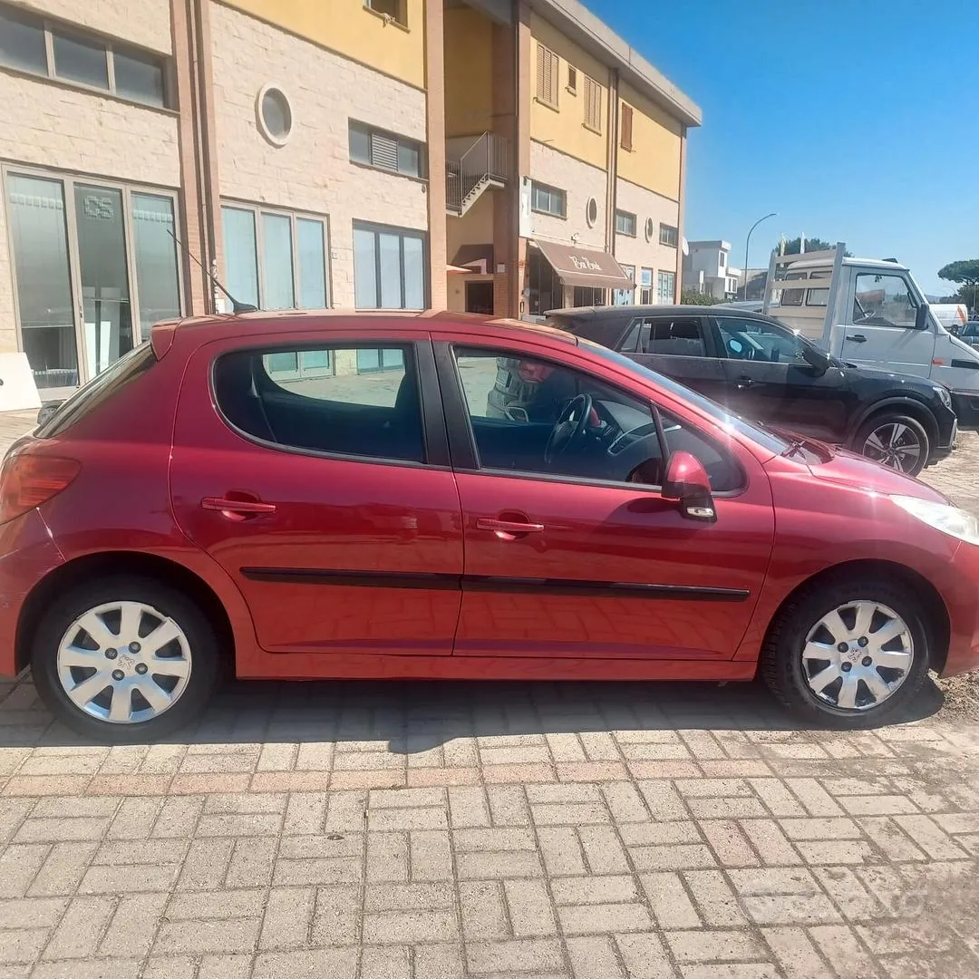 Peugeot 207 2007 photo 3