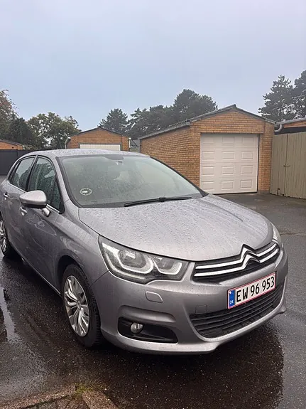 Citroen C4 2015 photo 2
